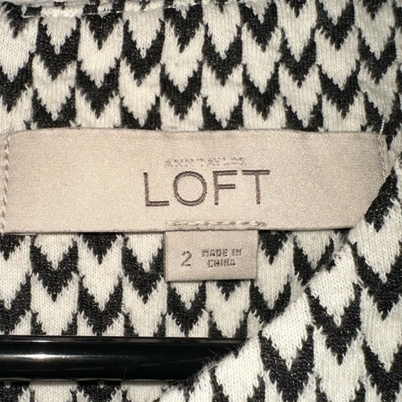 Ann Taylor LOFT black white print sleeveless dress 2 office fall winter - Picture 3 of 8
